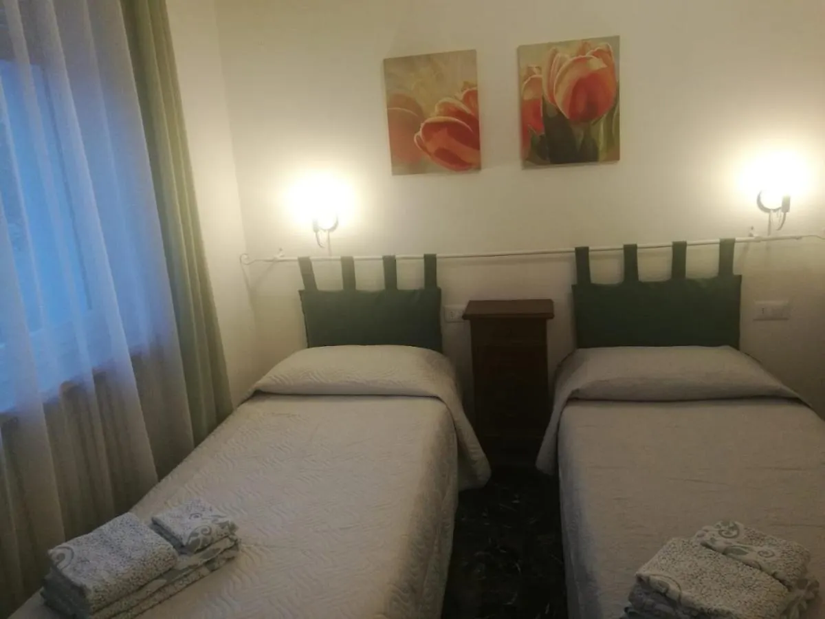 Minihouselarissa Diverona Gasthof