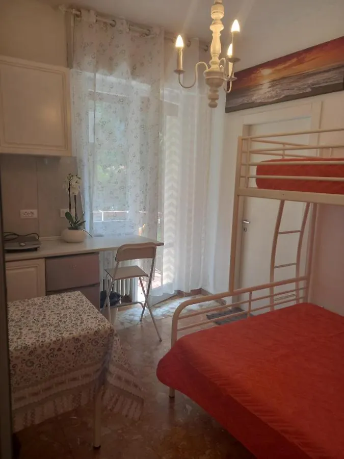 Minihouselarissa Diverona