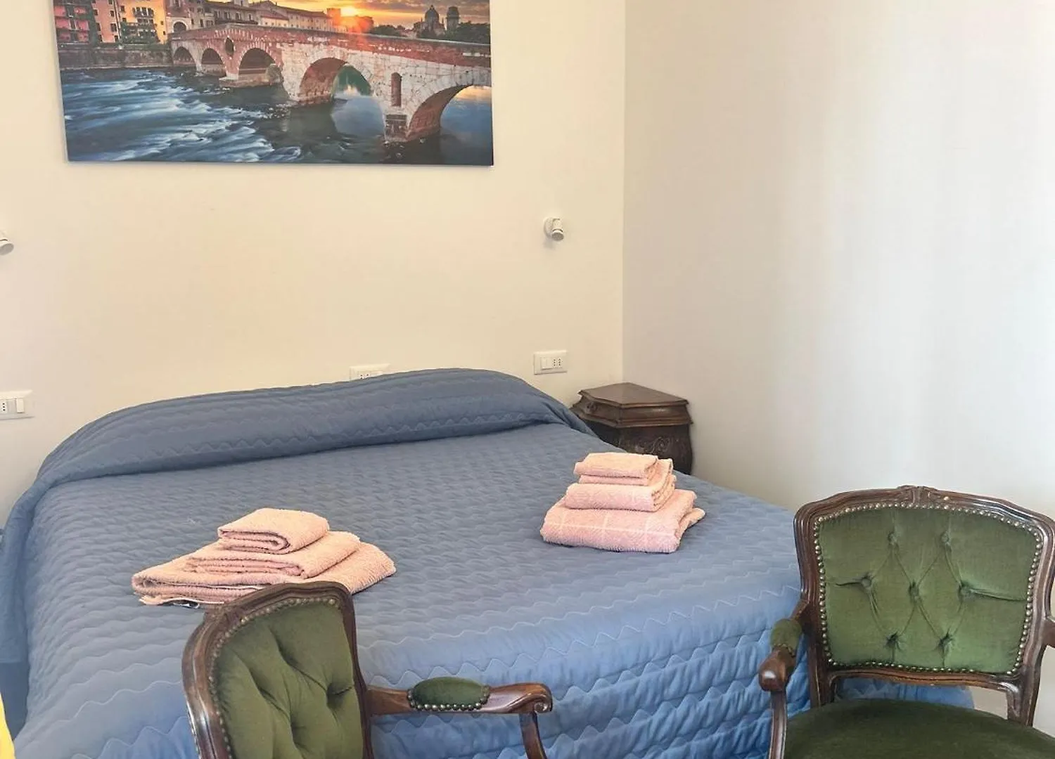 Guest house Minihouselarissa Diverona