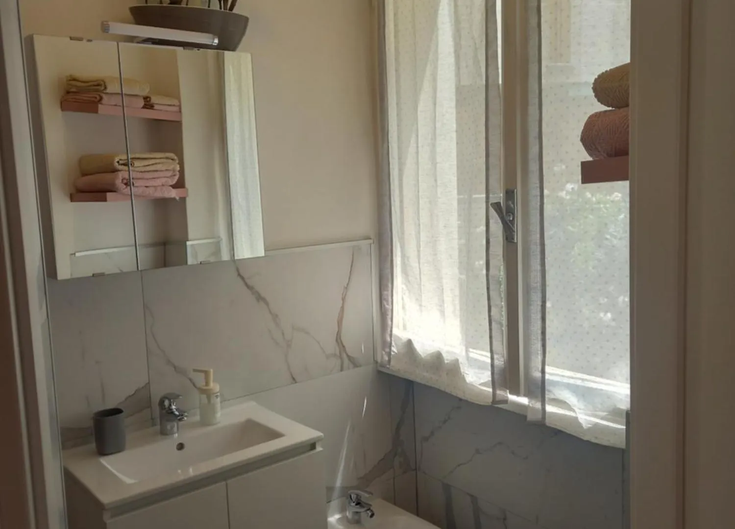 Guest house Minihouselarissa Diverona