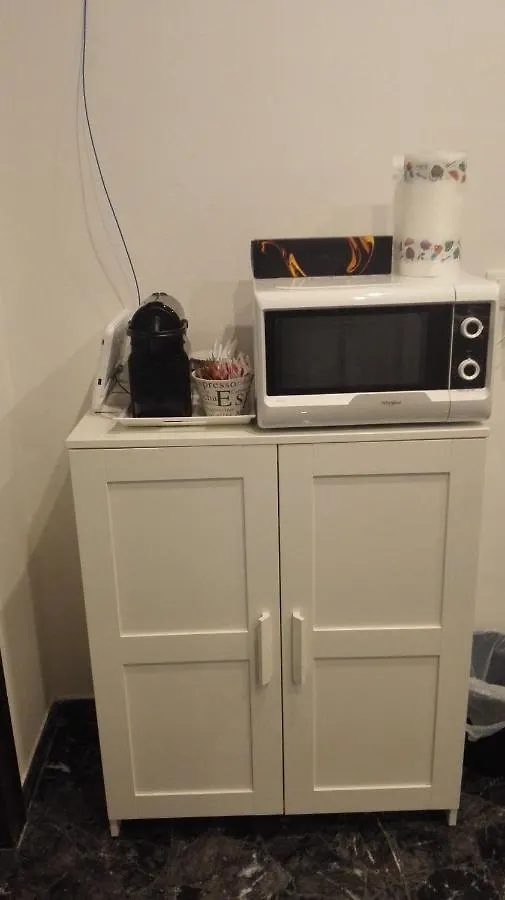 Minihouselarissa Diverona 0*, Verona Italy